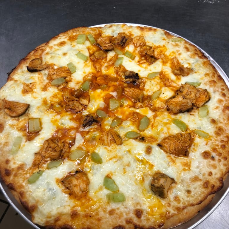 Delicious Buffalo Wings: A Crowd Favorite